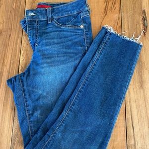 Women’s Jennifer Lopez Skinny Jeans
